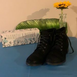 Zigi girl black booties Sz 8, Sz 9, and Sz 9.5